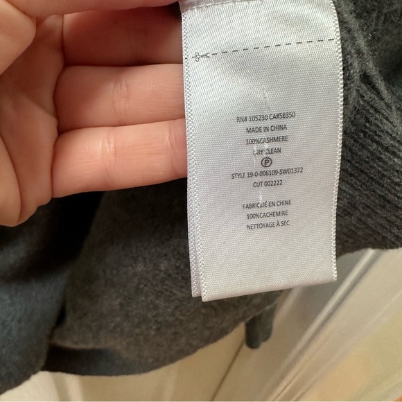 Equipment Gray V-Neck Sweater cashmere XL - Picture 5 of 7